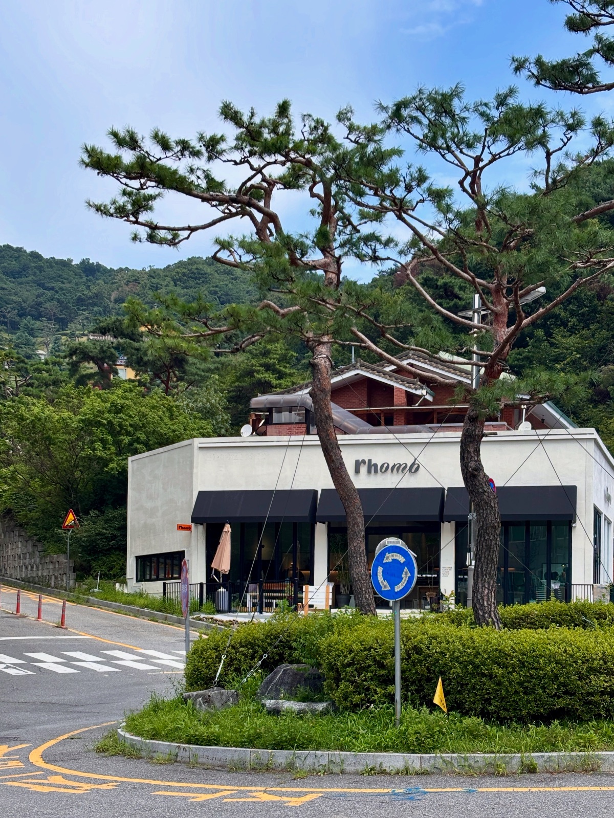 롬브 사진